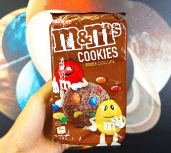 M&M Chocolate Cookies